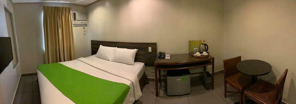 Cebu R Hotel Mabolo Екстериор снимка